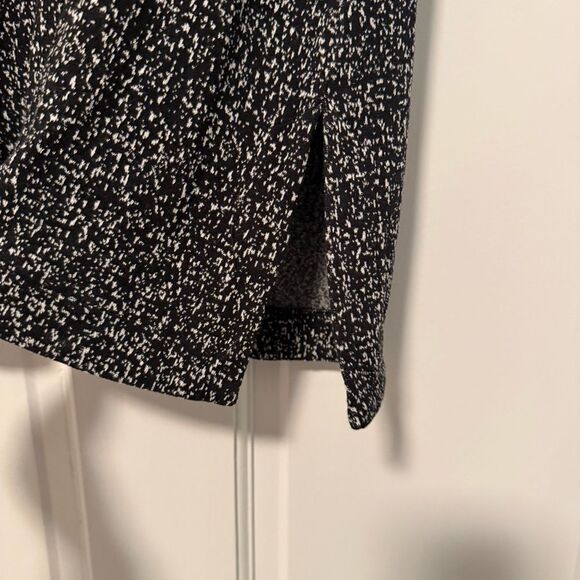 J Jill Wearever Collection Sleeveless Career Tank Blouse Black White Knit Small - Picture 2 of 7